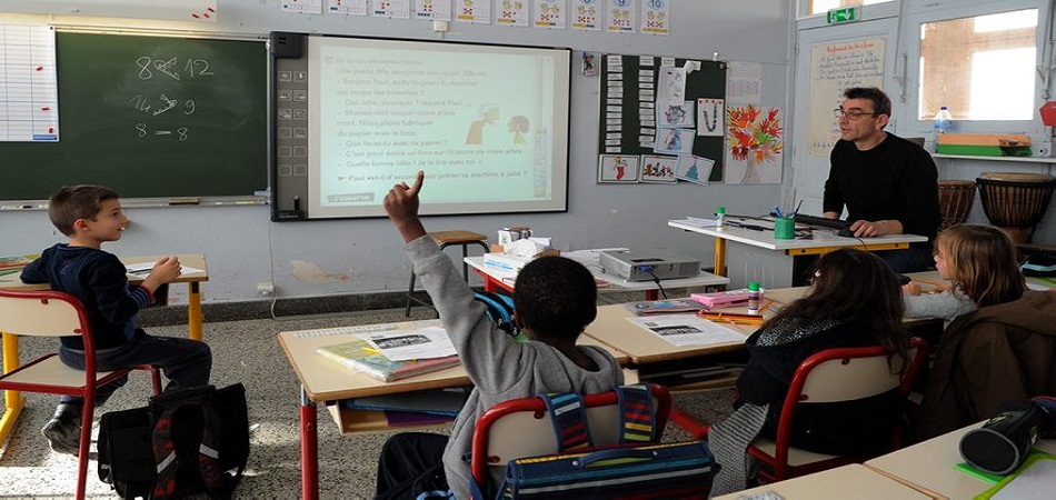 Un écran interactif au coeur d&rsquo;une classe numérique